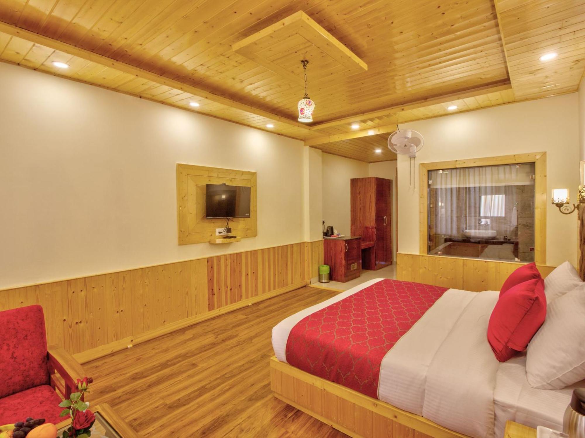 Hotel Swastik Grand Manali Exteriér fotografie