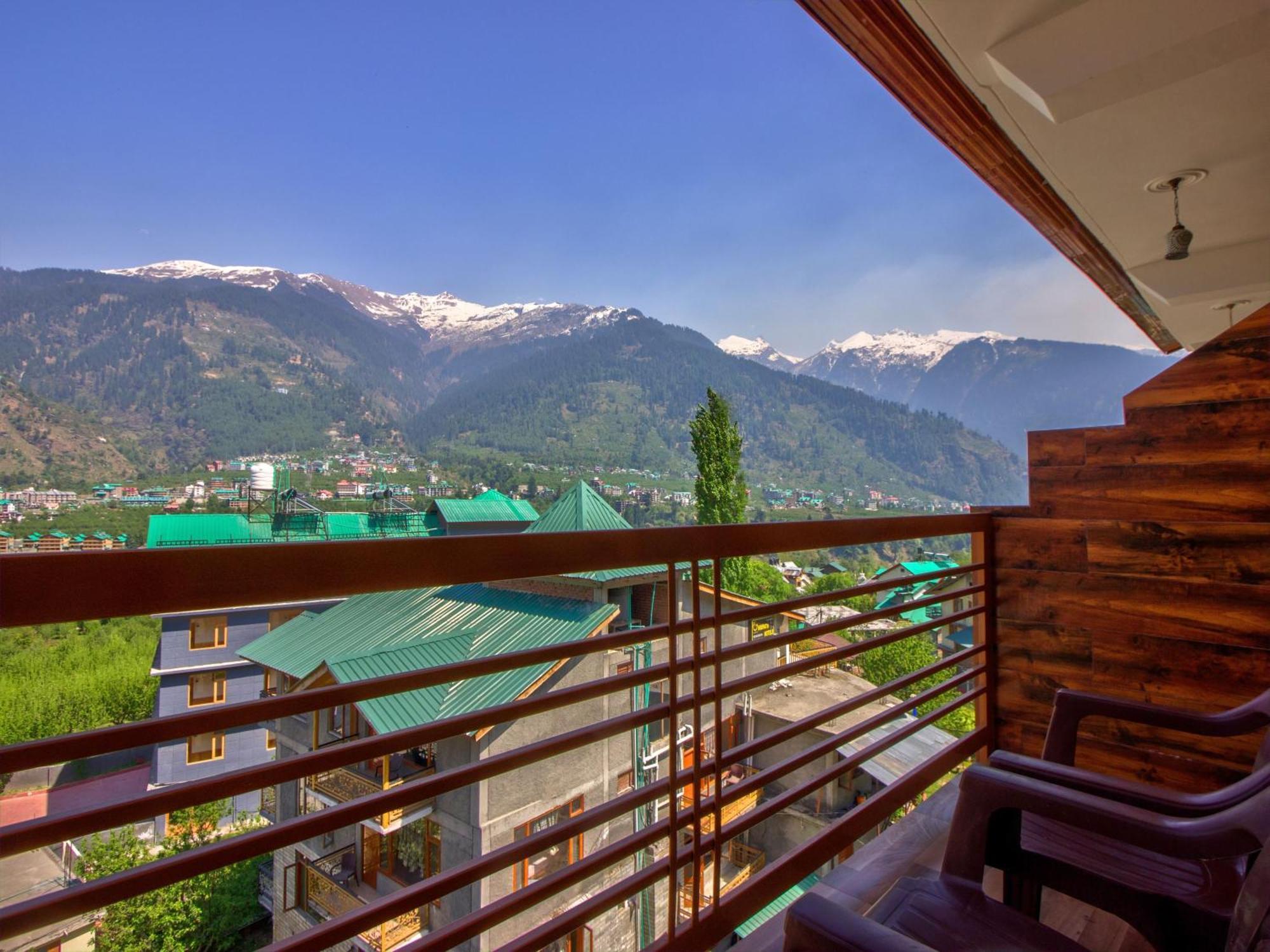 Hotel Swastik Grand Manali Exteriér fotografie