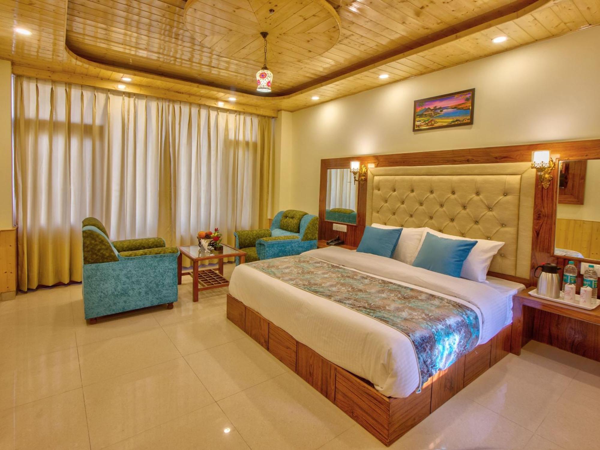 Hotel Swastik Grand Manali Exteriér fotografie