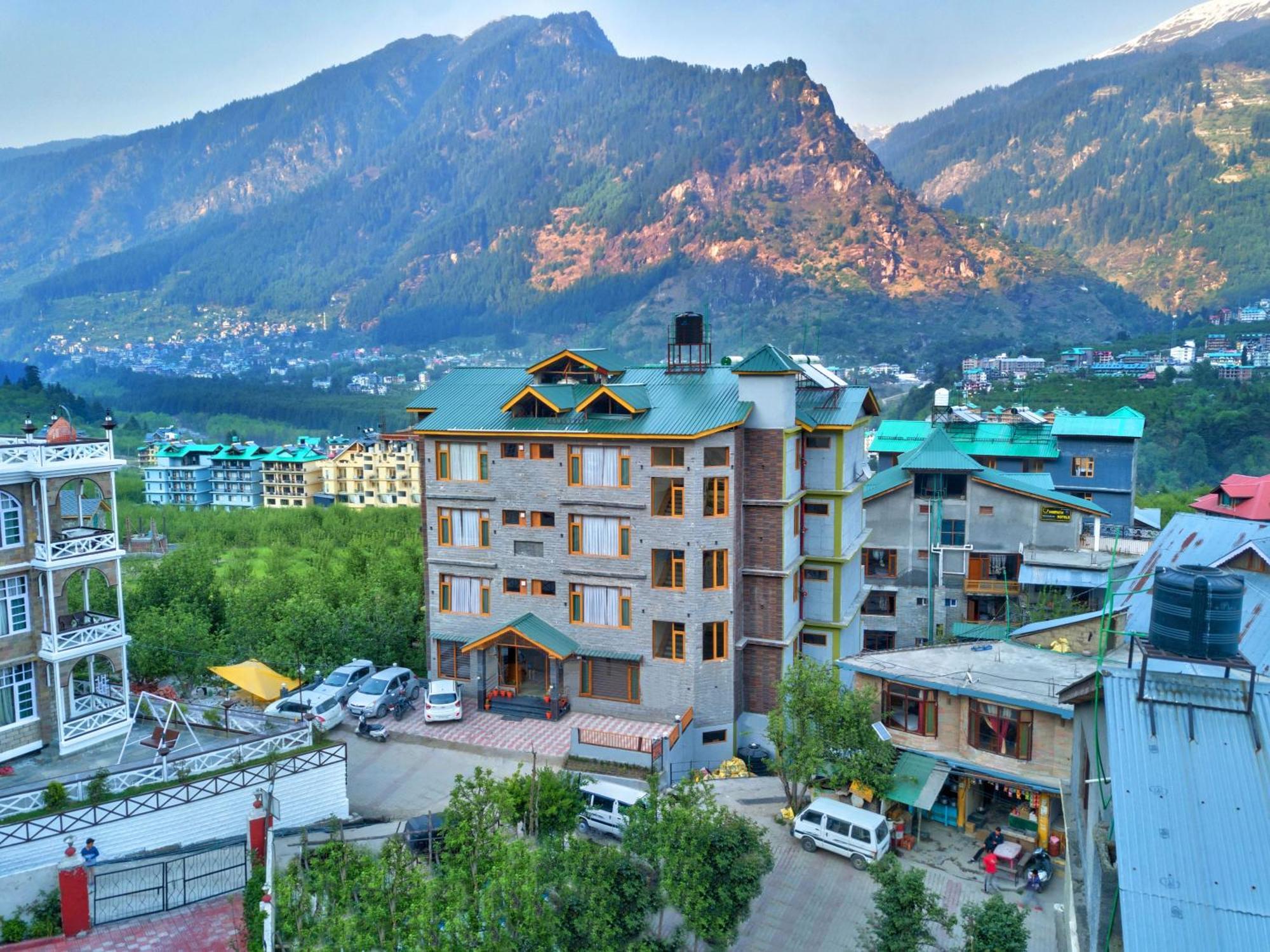 Hotel Swastik Grand Manali Exteriér fotografie